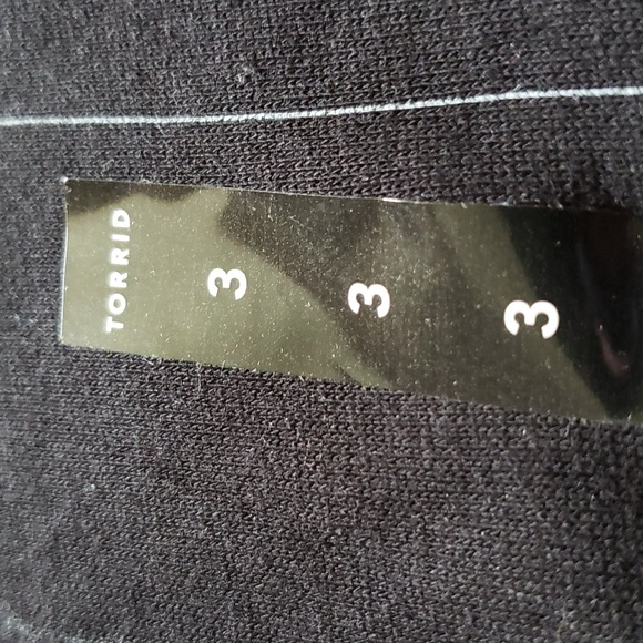 Torrid Tupac Black Pullover Fleece Sweatshirt - Picture 9 of 9